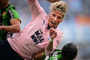 Jens Styrger i duel.