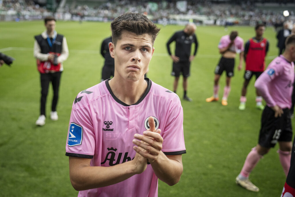 Luca Kjerrumgaard for OB