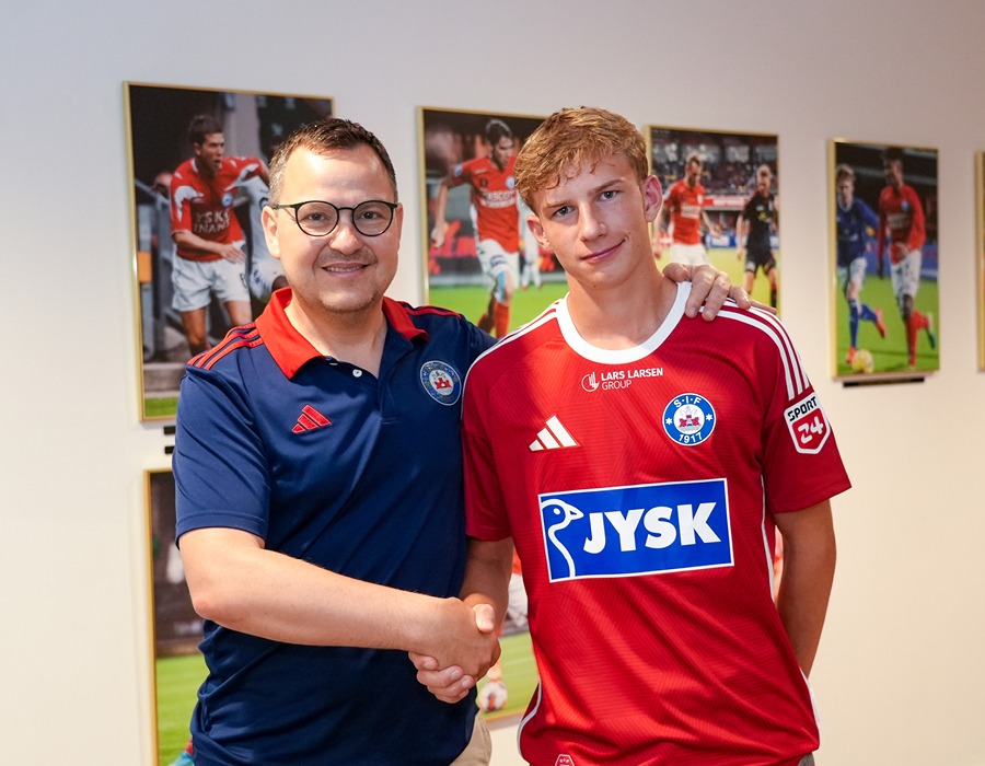 Mikkel Øxenberg forlænger i Silkeborg.