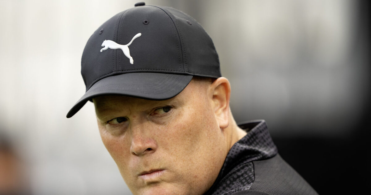 Hidsig Bertelsen justerede i pausen: Ville ønske jeg var håndboldtræner Foto: Bo Amstrup/Ritzau Scanpix