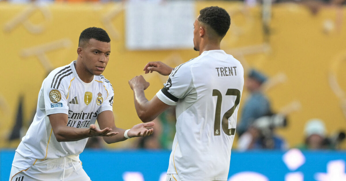 Tre mål og et rødt kort i overtiden: Real Madrid er videre ved Klub-VM Foto: Juan Mabromata/AFP/Ritzau Scanpix