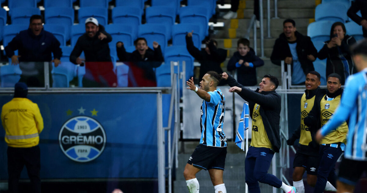 Braithwaite afslører: Forhandler om ny kontrakt Foto: Ritzau Scanpix/REUTERS