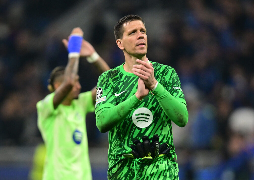 Wojciech Szczesny klapper.