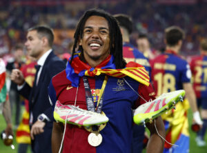 Jules Kounde efter Copa del Rey-finalen mod Real Madrid