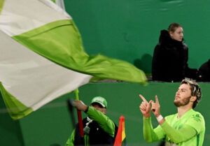 Jonas Wind fejrer en scoring for Wolfsburg