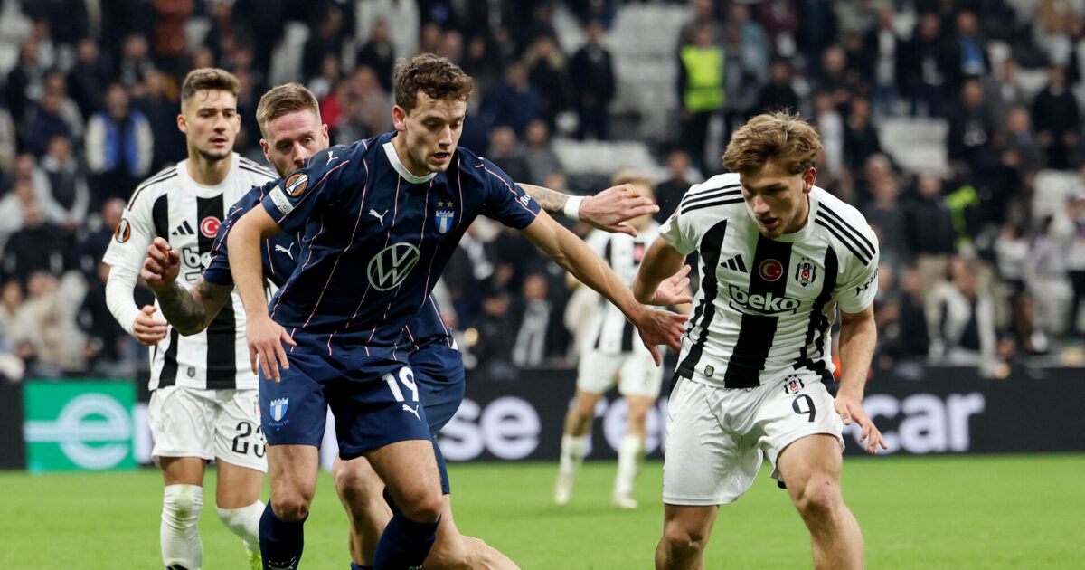 Uwe Röslers søn rygtes til England Foto: Murad Sezer/REUTERS