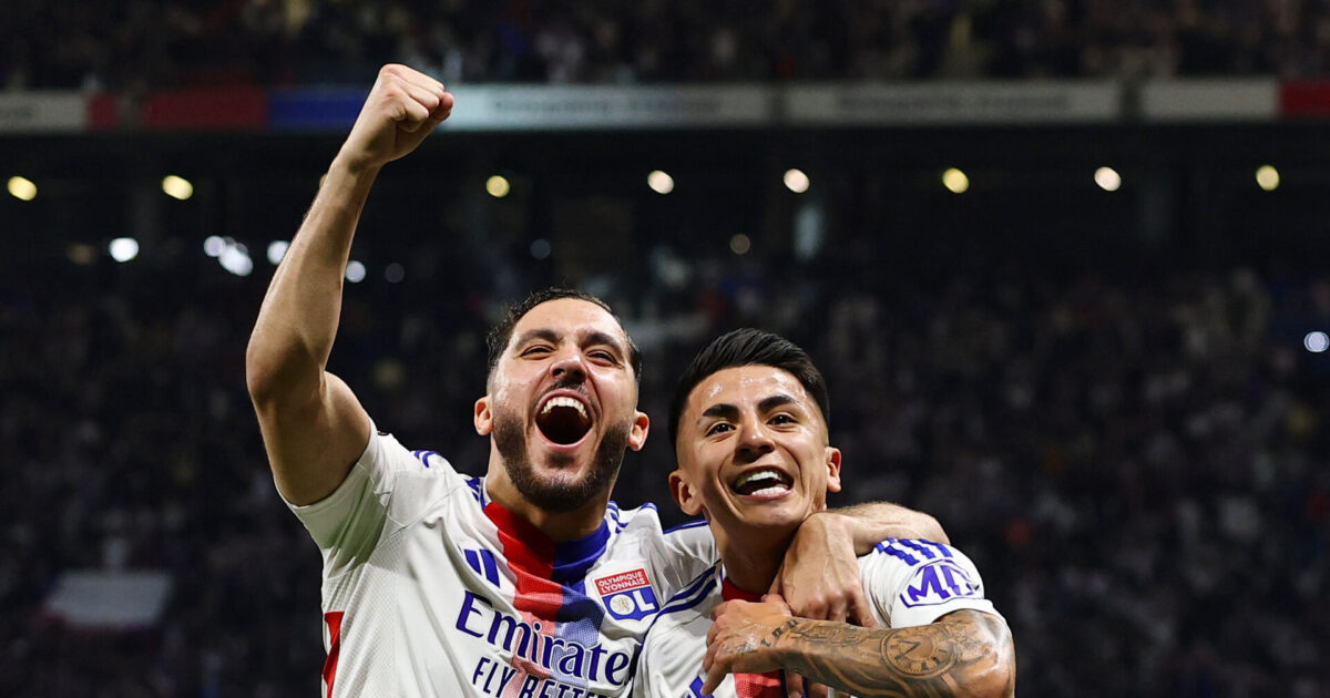 Vild udvikling i Lyon: Undgår tvangsnedrykning til Ligue 2 Foto: Ritzau Scanpix/REUTERS