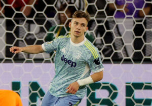 Francisco Conceicao under en kamp for Juventus