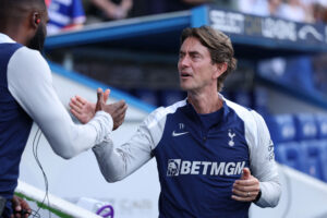 Thomas Frank på sidelinjen med Tottenham