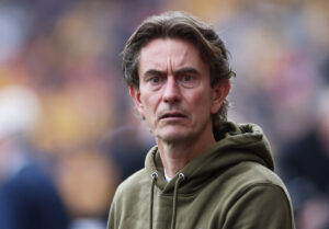 Thomas Frank på sidelinjen for Brentford.