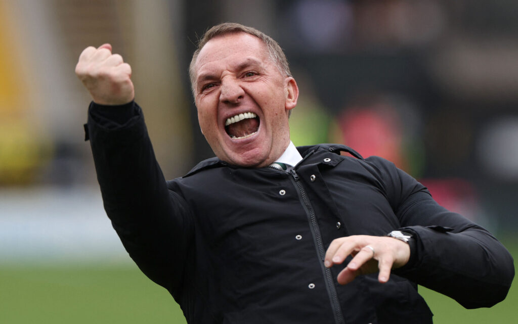 Rodgers med knyttede næver