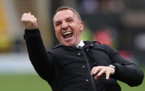 Rodgers med knyttede næver