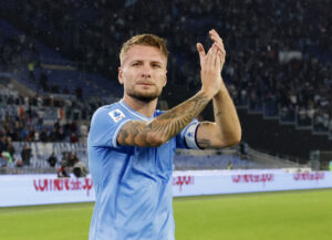 Ciro Immobile klapper.