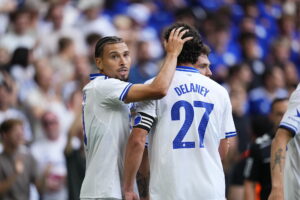 Jordan Larsson og Thomas Delaney i Parken