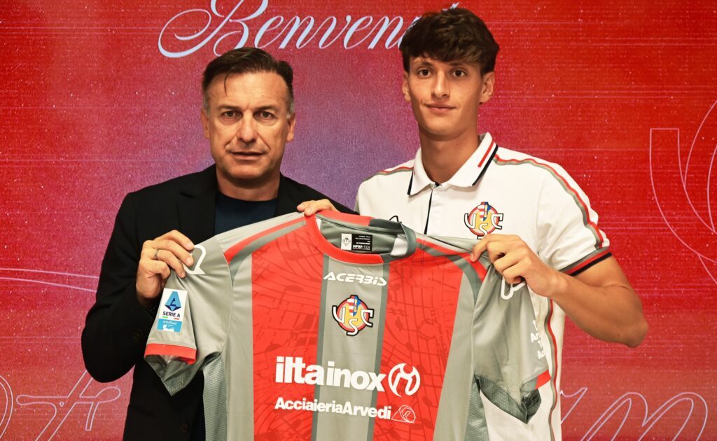 Diktators oldebarn er Serie A-klar: Fokus på fodbold – ikke efternavn Foto: US Cremonese 