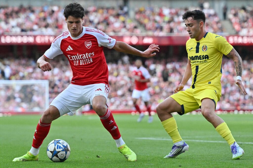 Christian Nørgaard i kamp for Arsenal.