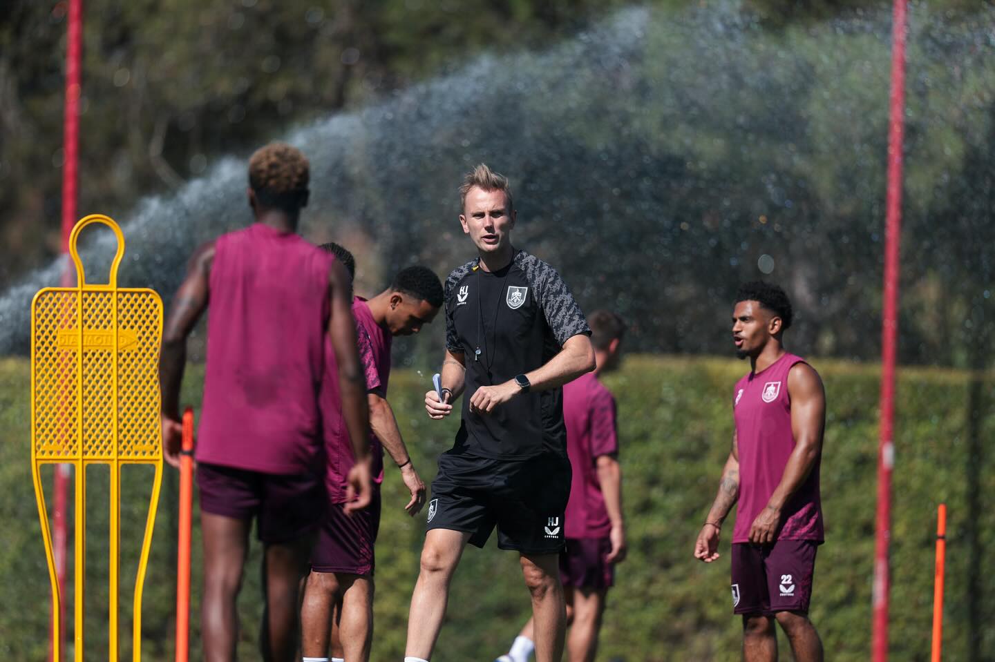 Henrik Jensen er på træningsbanen hos Burnley FC
