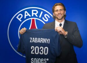 Illia Zabarnyi præsenteres i Paris Saint-Germain.