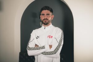 Martin Erlic poserer i civil efter skifte til FCM