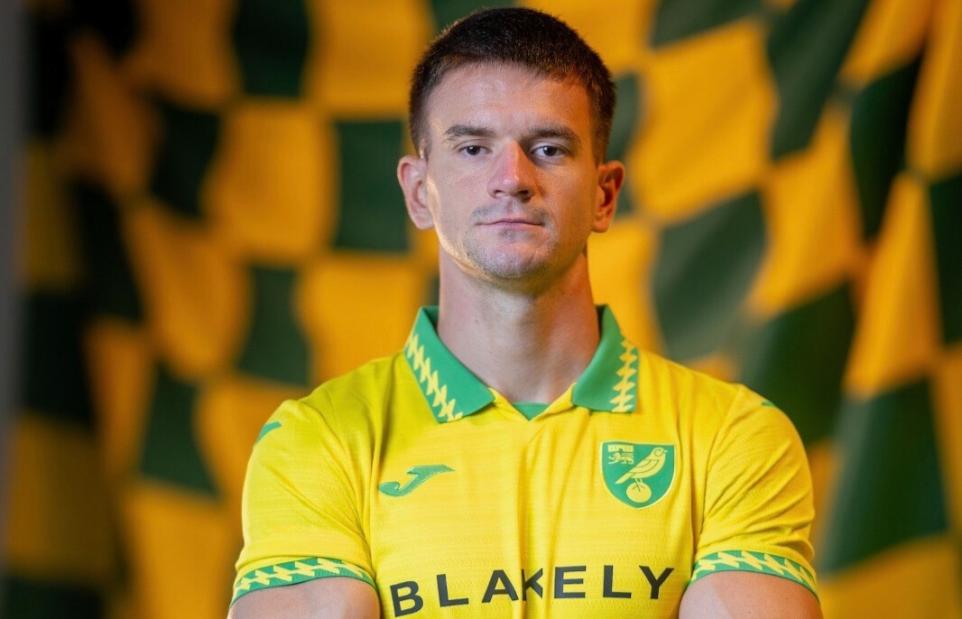 Mirko Topic præsenteres i Norwich.