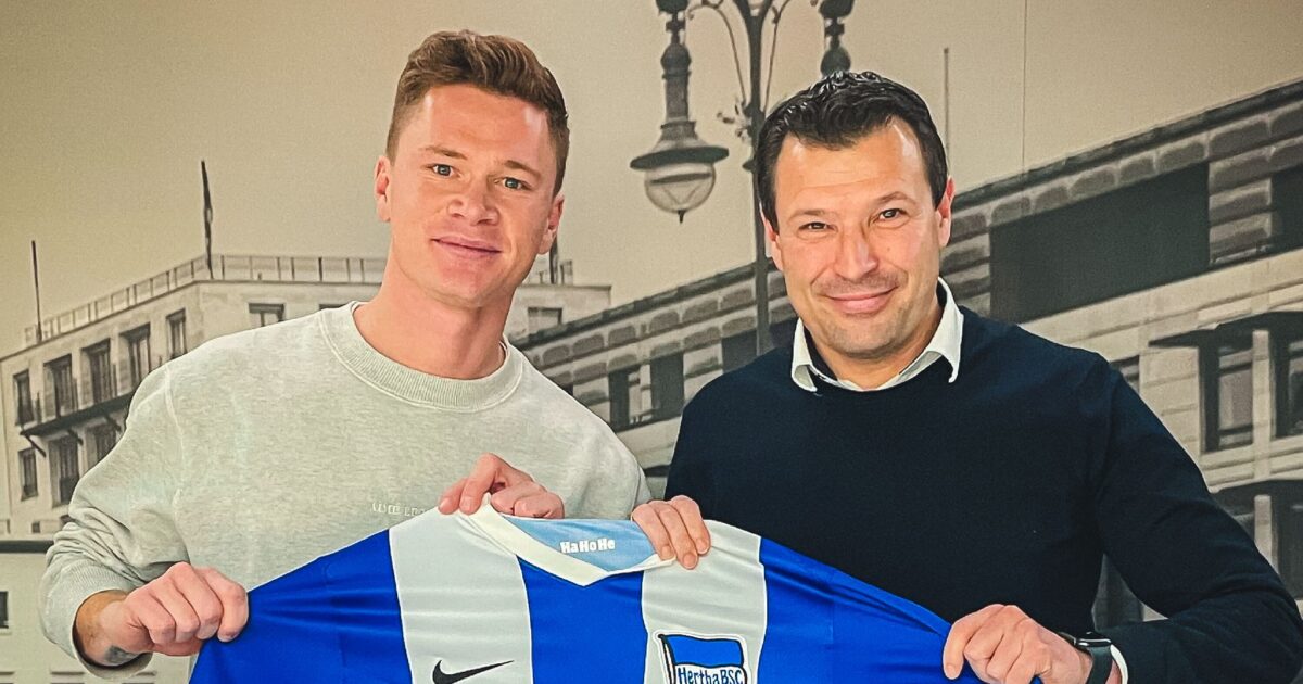 Dobbelt op: Grønning lyner mod Kirkeskov og Sertdemir Foto: Hertha BSC