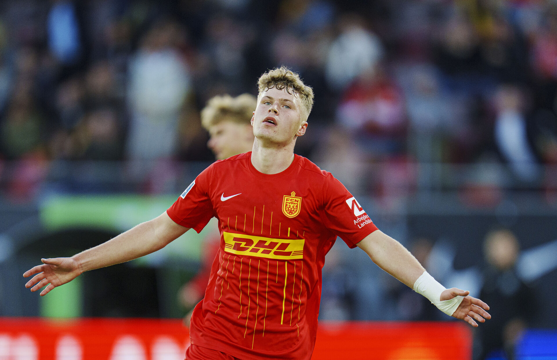 Sindre Walle Egeli fejrer en scoring for FC Nordsjælland.