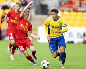 Clement Bischoff dribler med bolden.