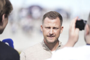 NEestrup med sol i øjnene