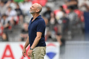 Jesper Sørensen på sidelinjen for Vancouver Whitecaps