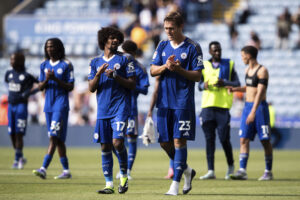 Jannik Vestergaard klapper efter en kamp.