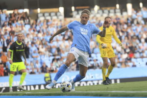 Jens Stryger Larsen i kamp for Malmö FF