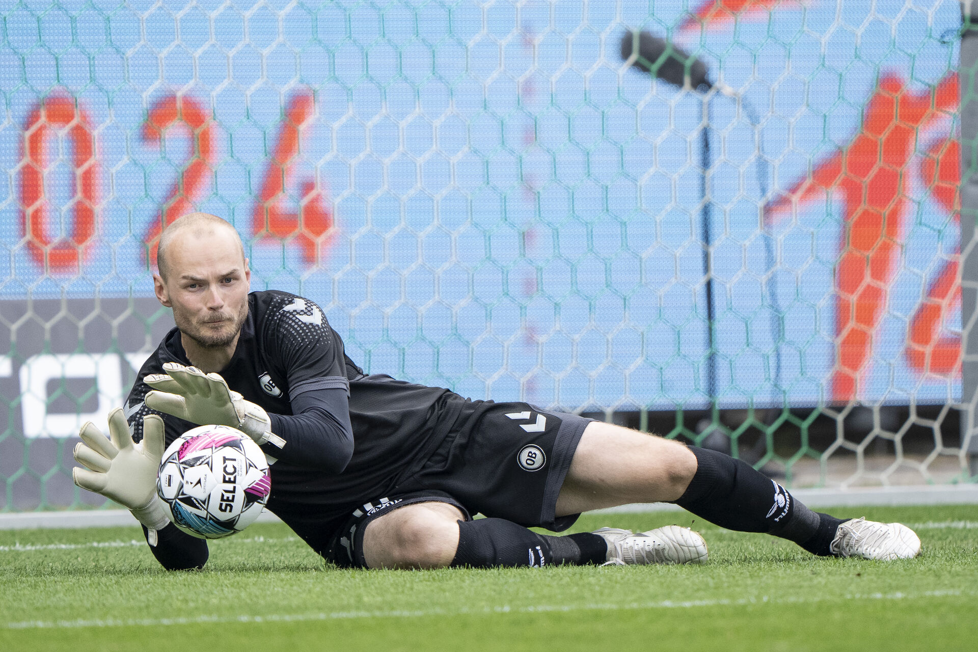 Viljar Myhra i målet for OB