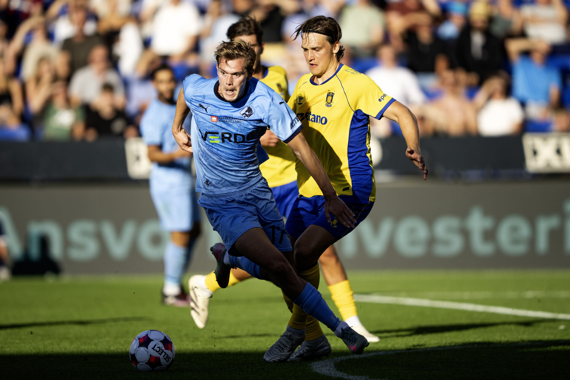Kamp om bolden under Randers-Brøndby.