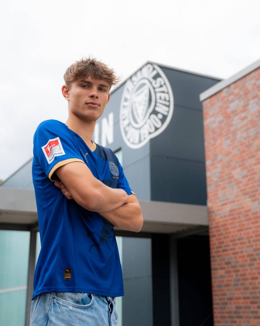 Frederik Roslyng med krossede arme