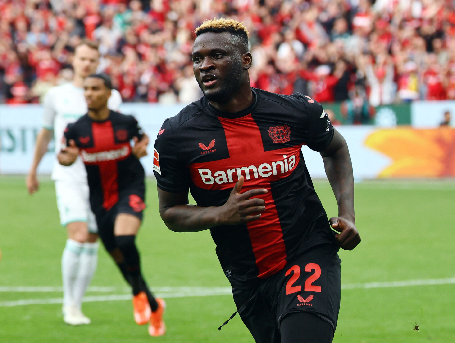 Victor Boniface jubler efter en scoring.