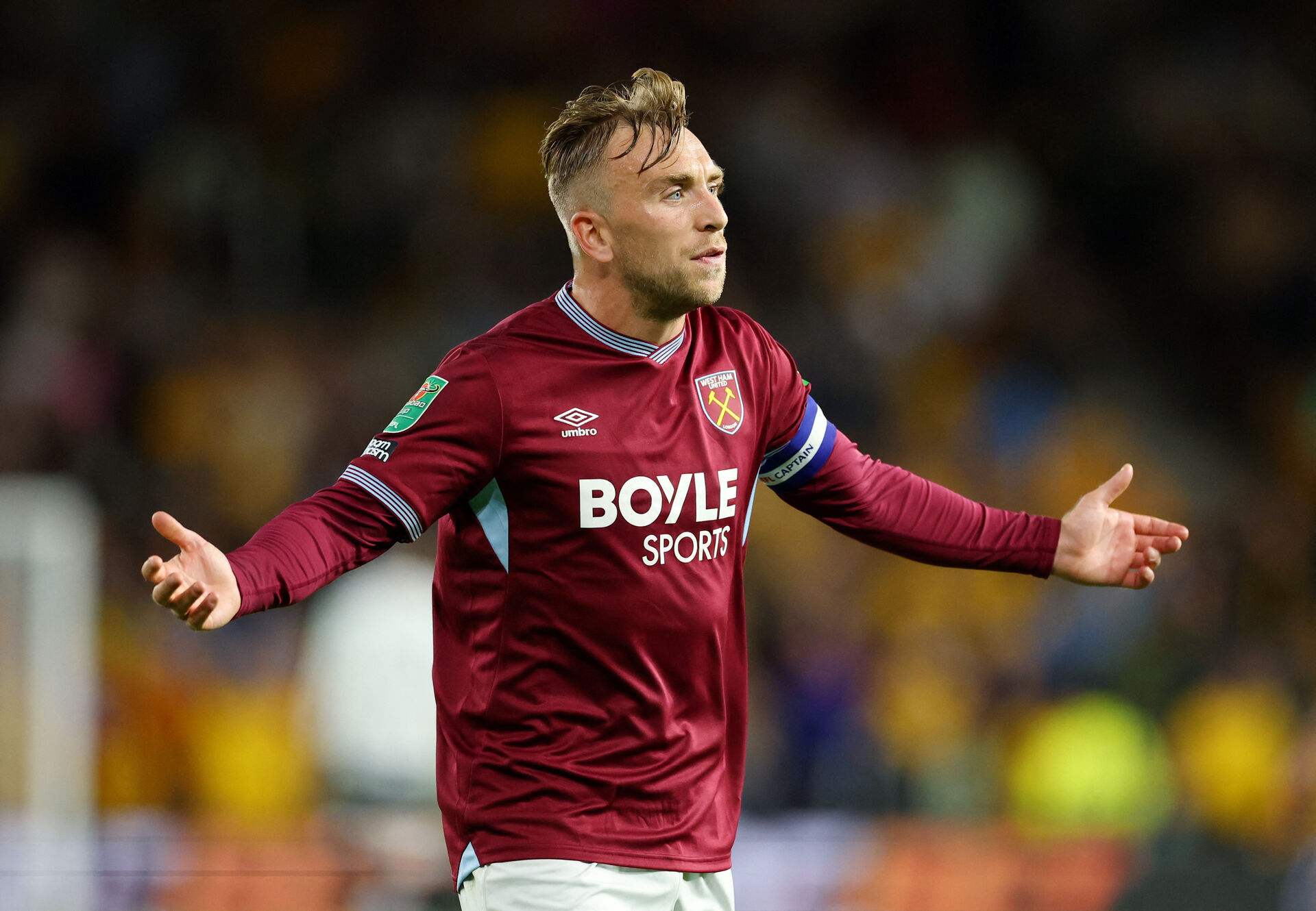 Bowen slår ud ned arnebe