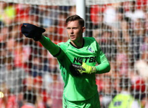 Dean Henderson letter på hatten.