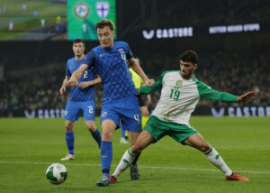 Robert Ivanov i kamp for Finland.