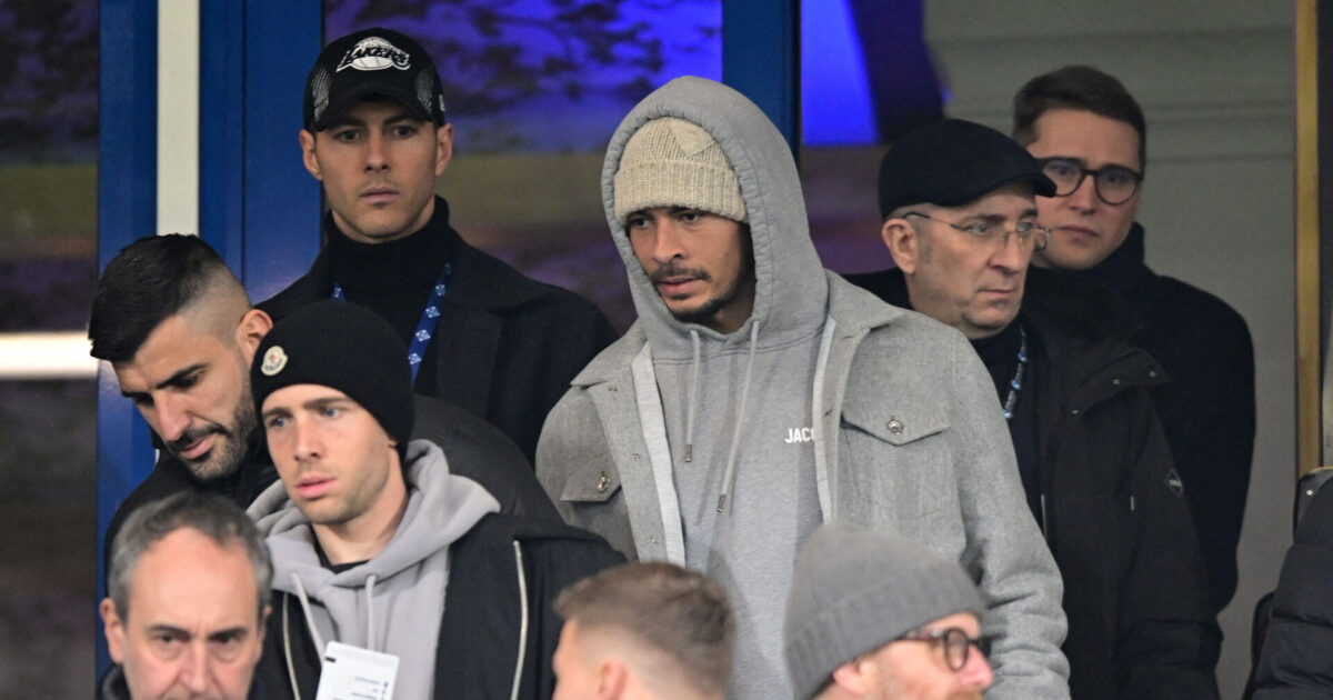 Helt ude i kulden i Como: Dele Alli overvejer karrierestop som 29-årig Foto: Daniele Mascolo/REUTERS