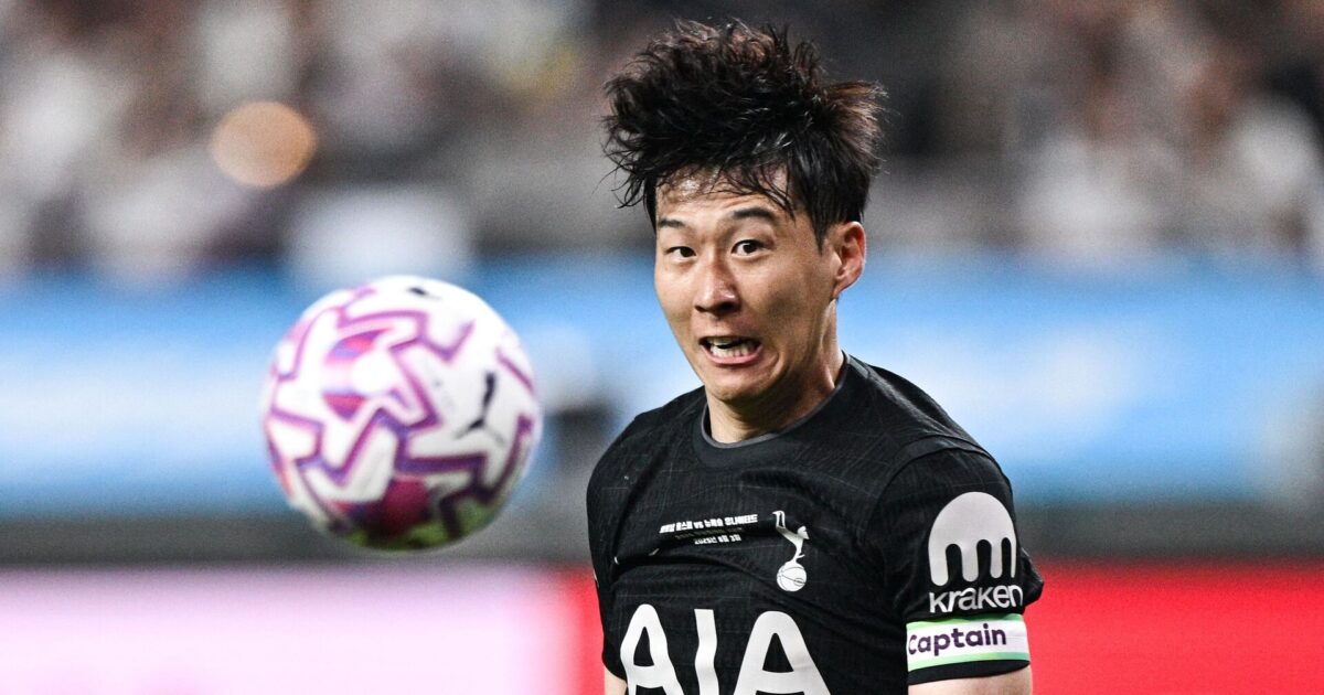 Son hyldes efter udskiftning i mulig sidste Spurs-kamp Foto: Photo by ANTHONY WALLACE 