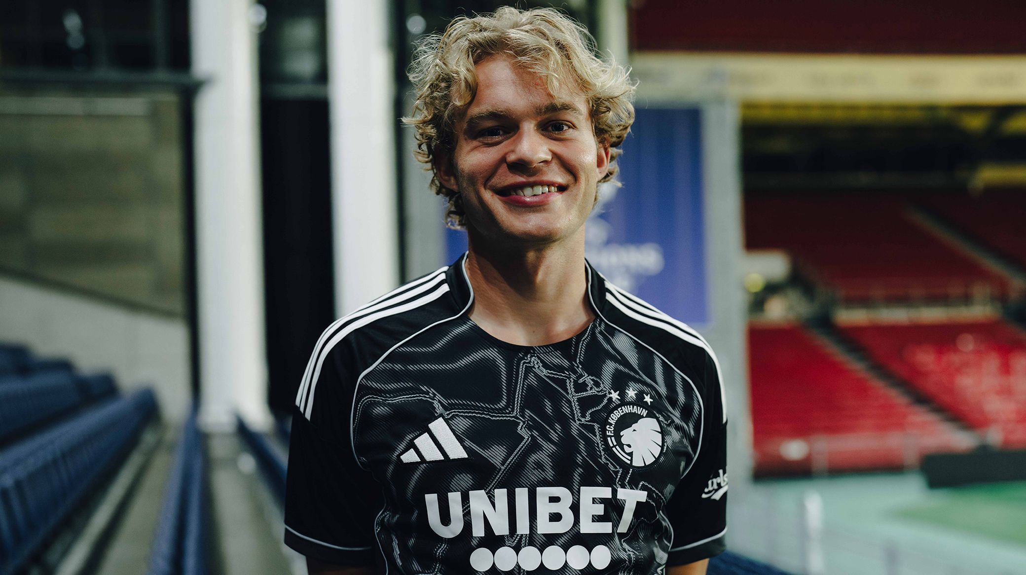 Mads Emil Madsen præsenteres i F.C. København.