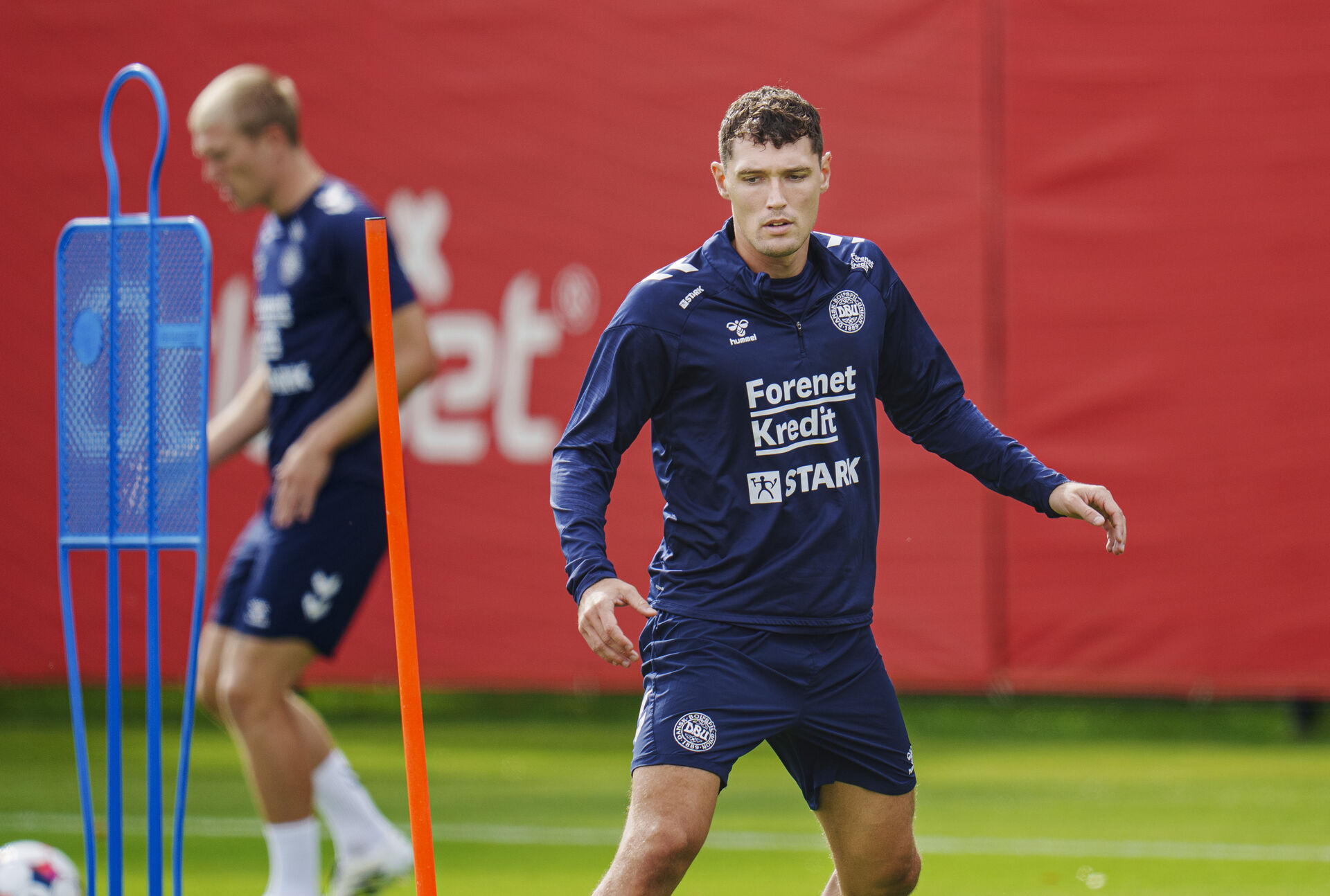 Andreas Christensen under et træningspas i den danske landsholdslejr.,