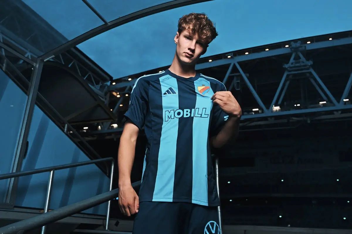 August Priske præsenteres i svenske Djurgårdens IF.