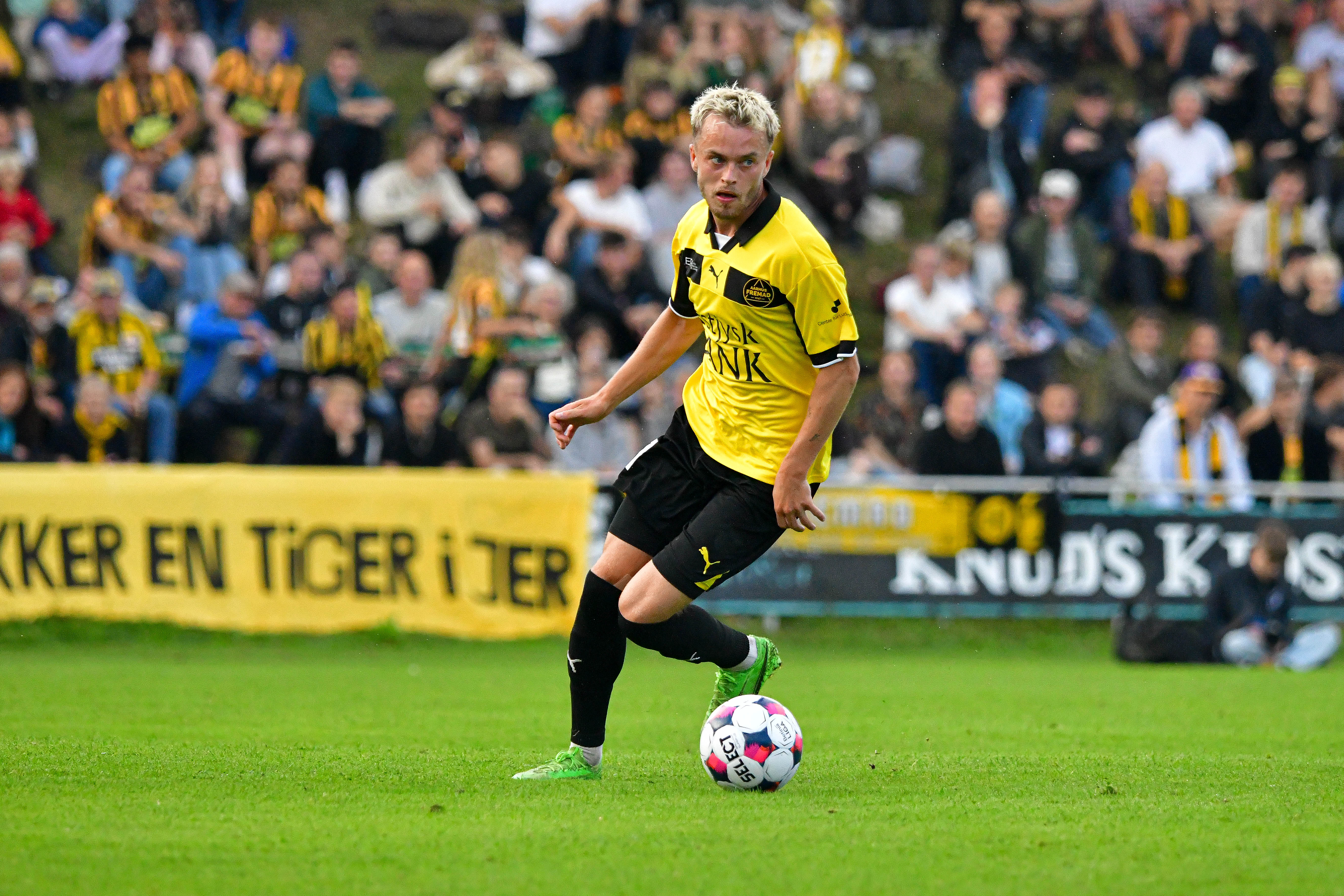 Mathias Kubel i aktion for aarhus Fremad i hjemmekampen mod AaB.