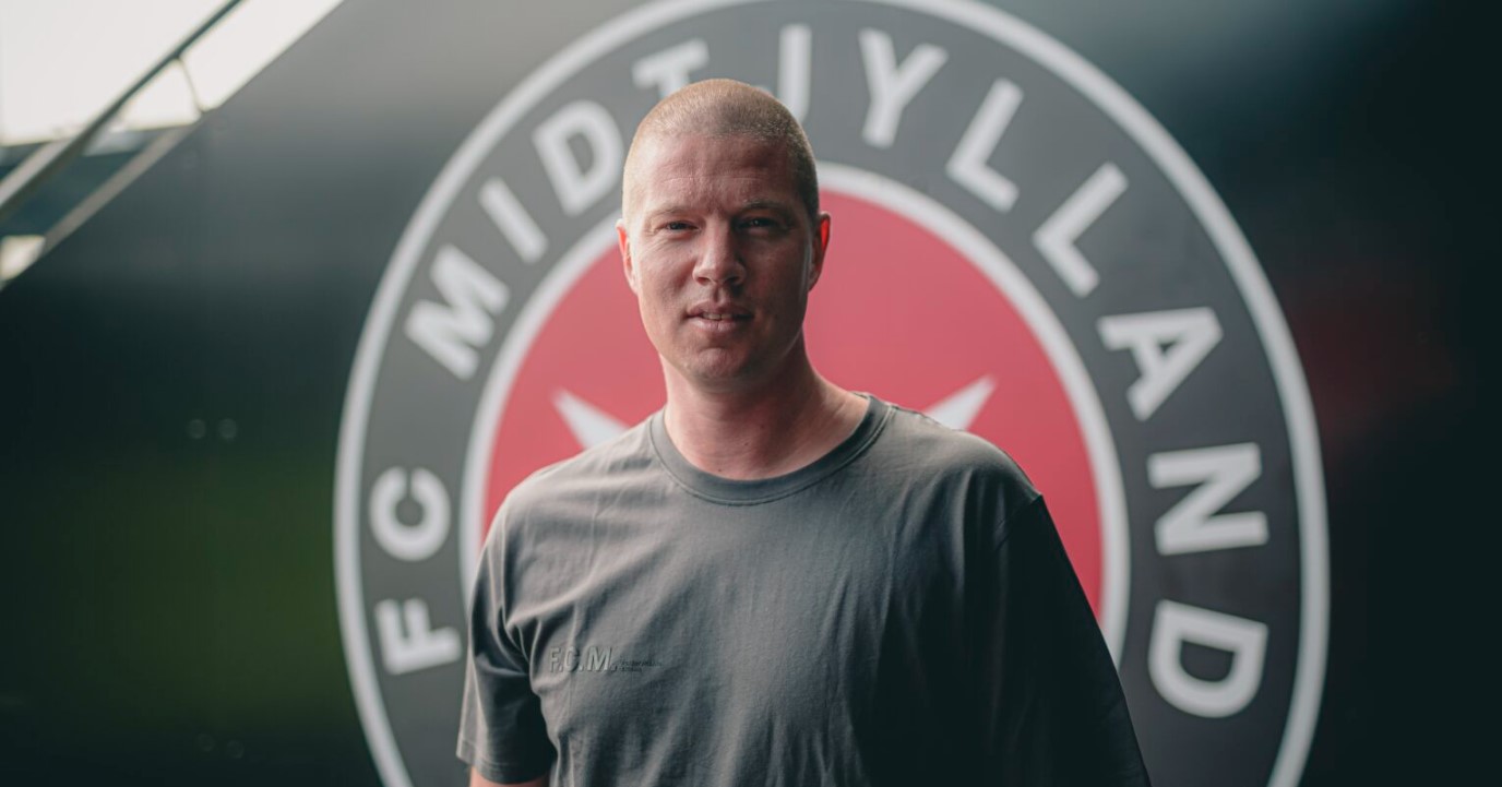 Mike Tullberg præsenteret i FC Midtjylland