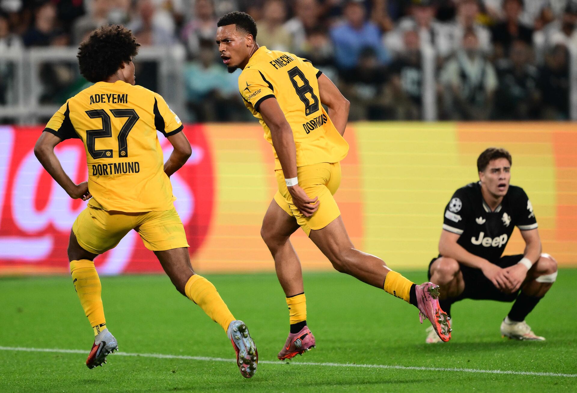 Felix Nmecha fejrer en scoring.