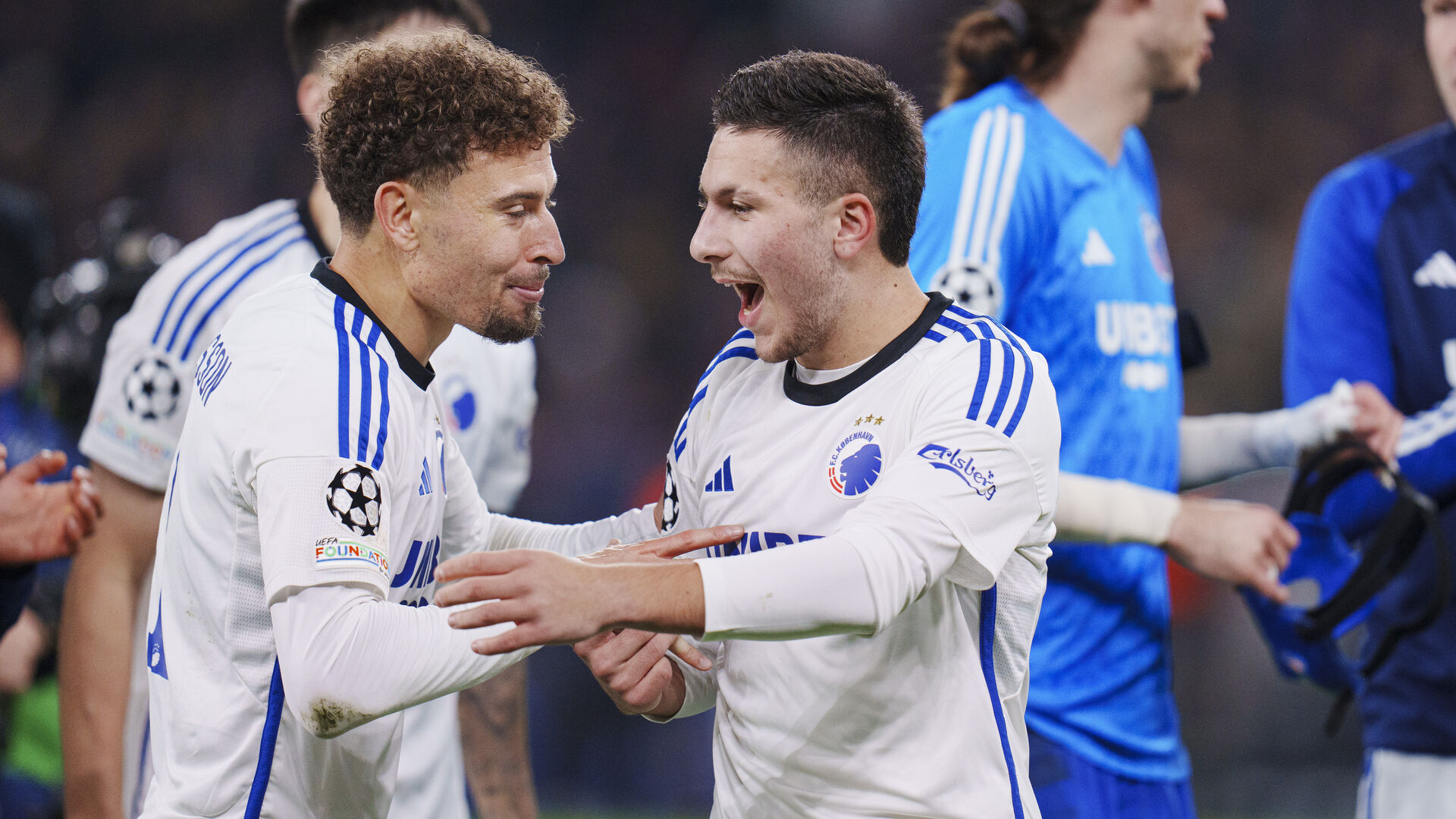 Svenske Jordan Larsson og Roony Bardghji jubler sammen i F.C. København