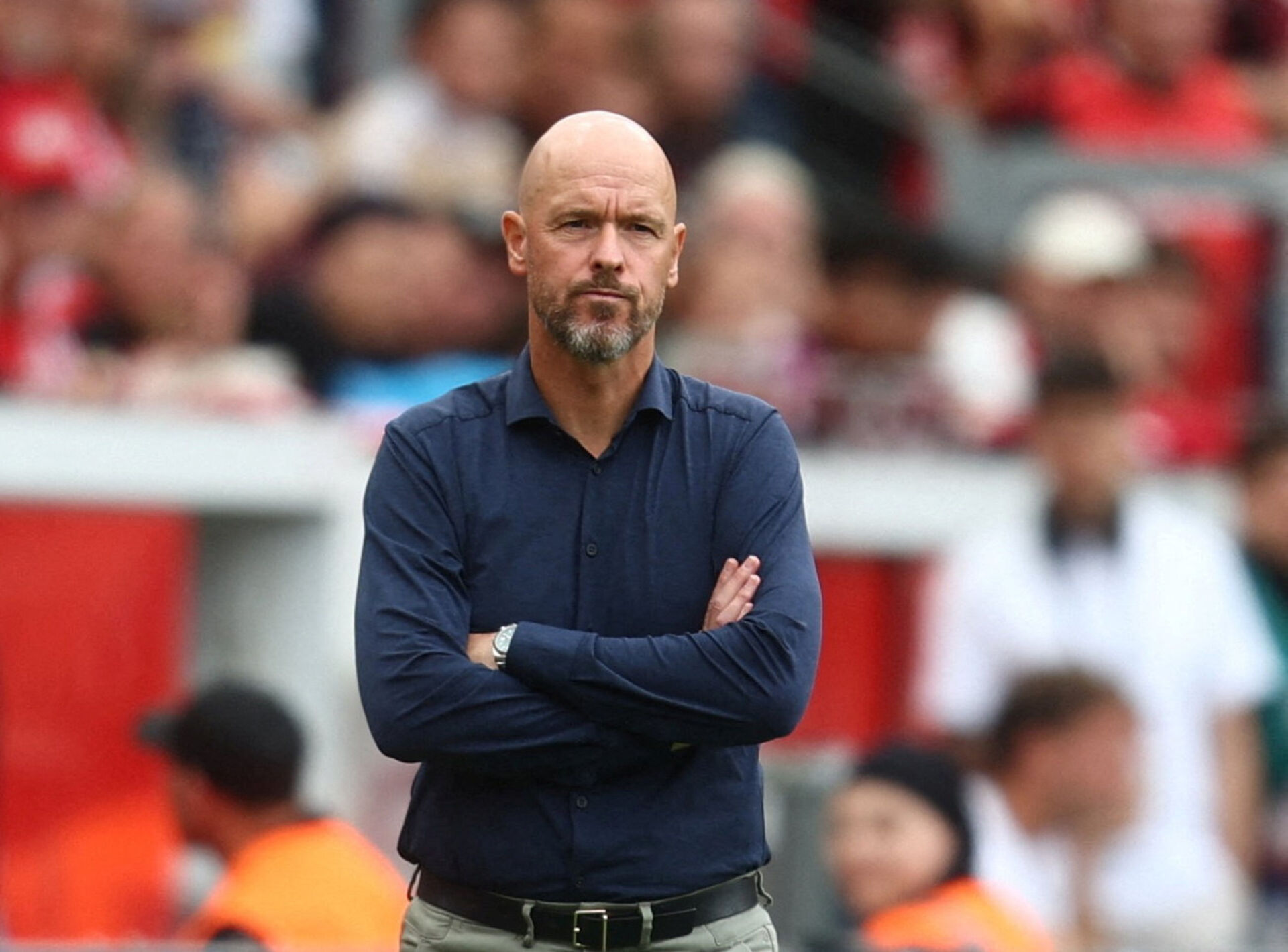 Erik ten Hag med korslagte arme.