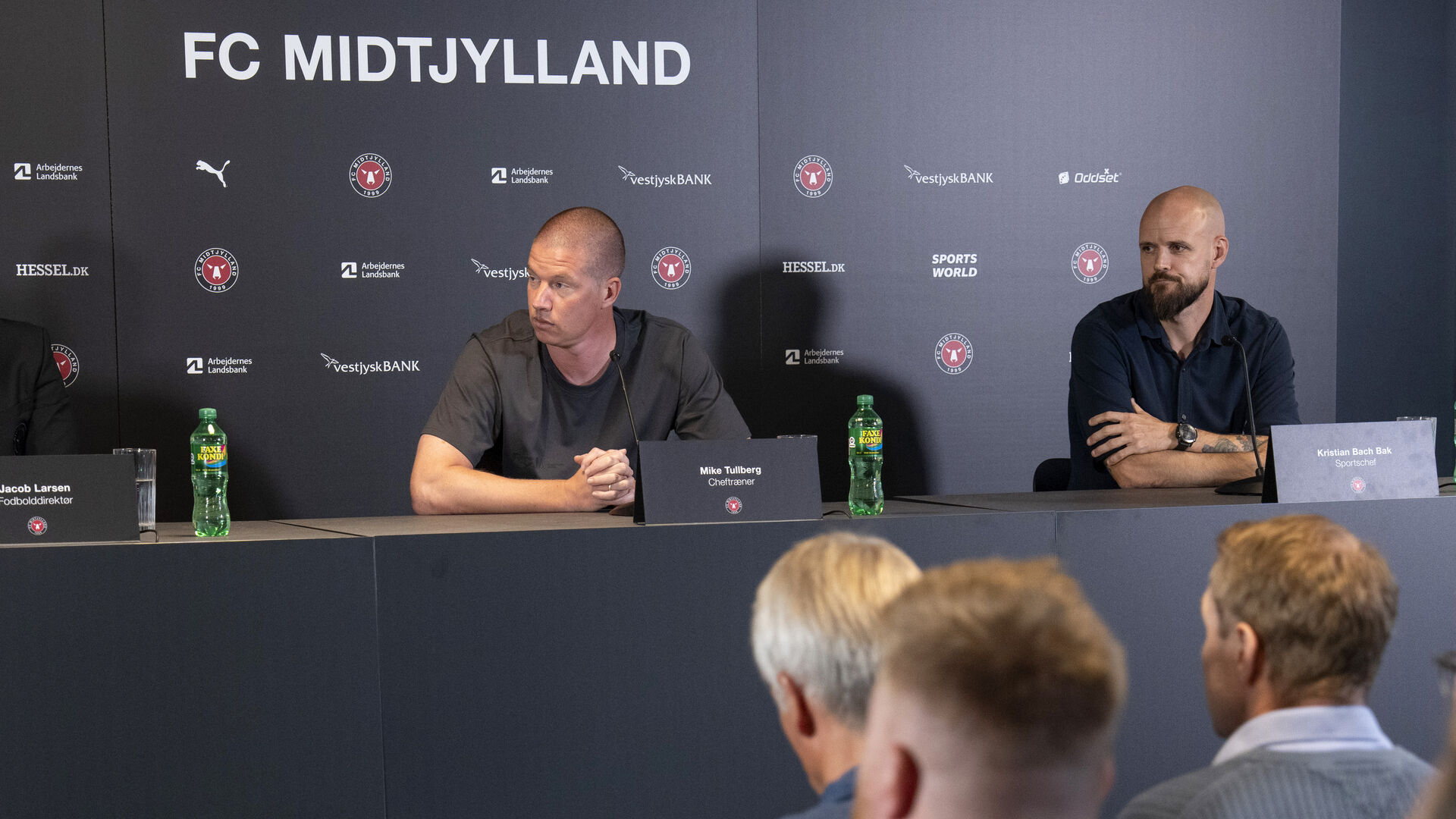 Mike Tullberg præsenteres side om side med Kristian Bach Bak i FC Midtjylland.