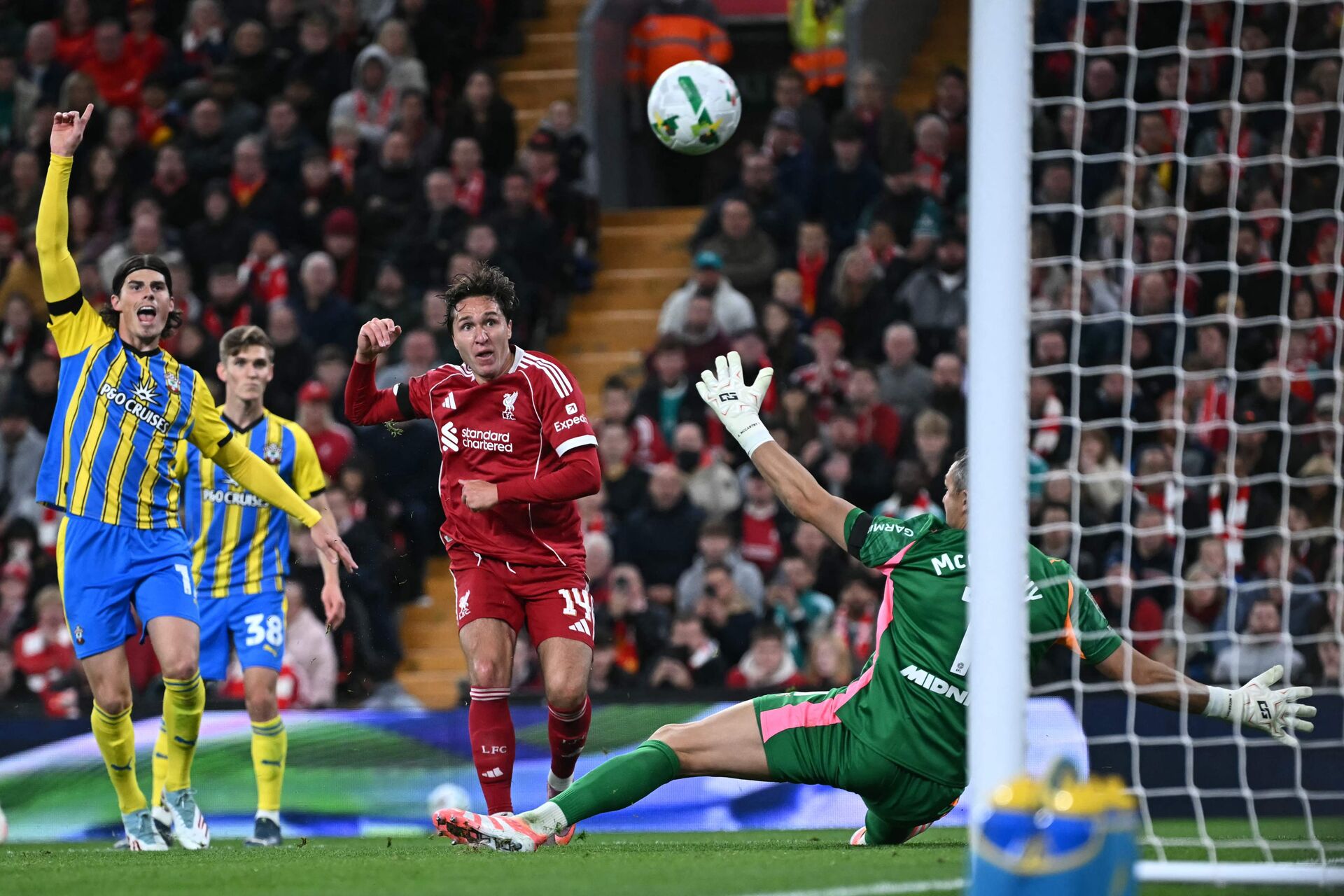 Federico Chiesa i Liverpools kamp mod Southampton.